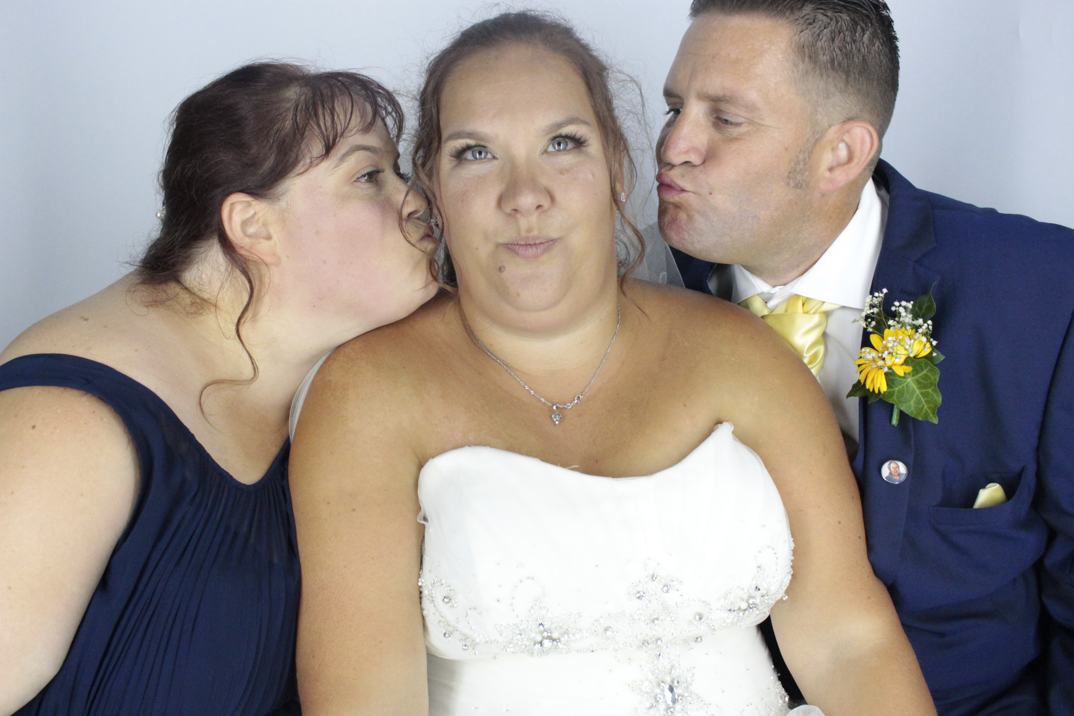  Heather & Daniel's Wedding | View more photos from the event at gallery.myphotoboothexperience.co.uk/u/MyPhotoBoothExperienceLtd/Heather-Daniels-Wedding